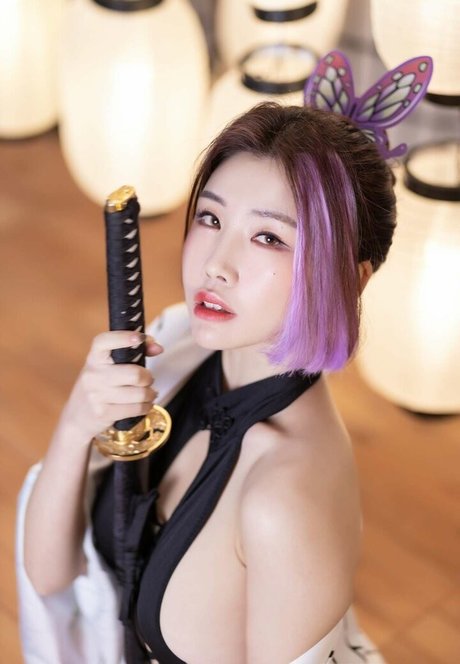 Yebin star erotic image