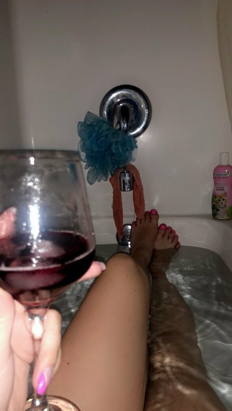 summersue22 naked star images