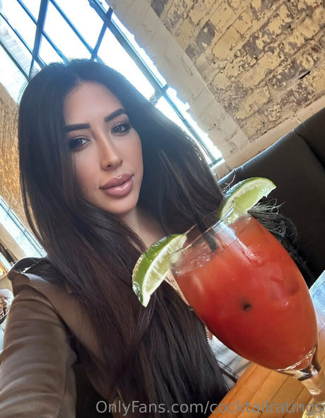 cocktailratings nude star img