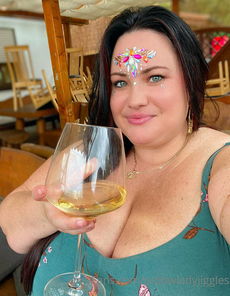 ssbbwladyjiggles nudes actress archive