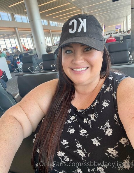 ssbbwladyjiggles model sex pics