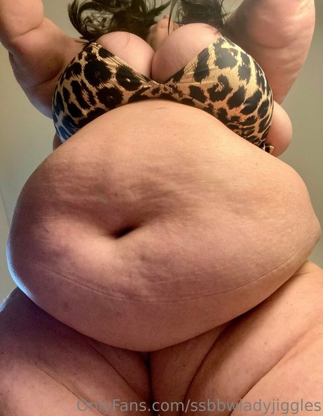ssbbwladyjiggles model exclusive photos