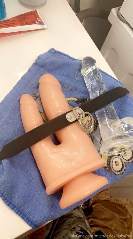 mistresslexibabyfree best model photo