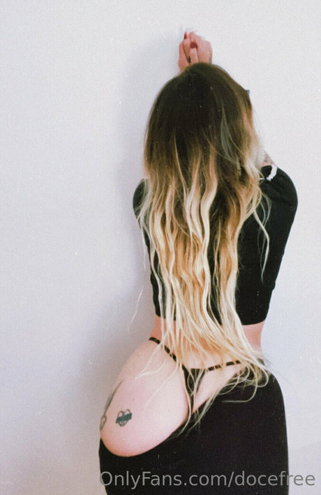 docefree art actress archive