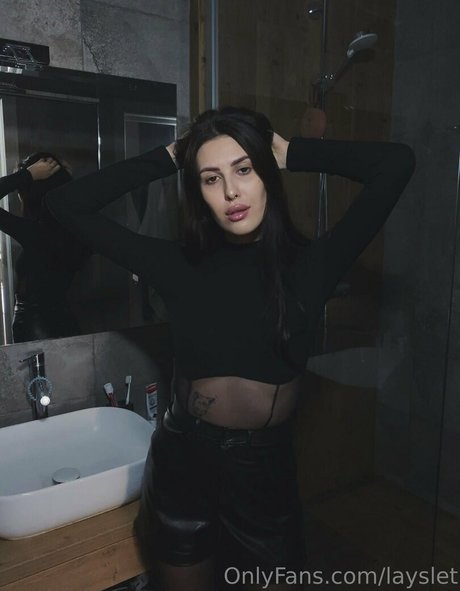 layslet model high quality photo