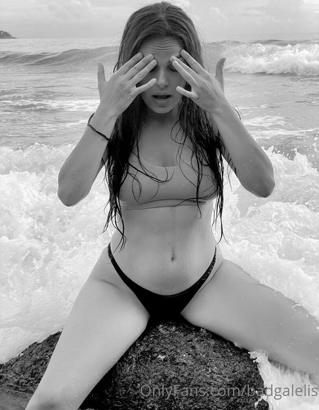 richelis naked pornstar photos