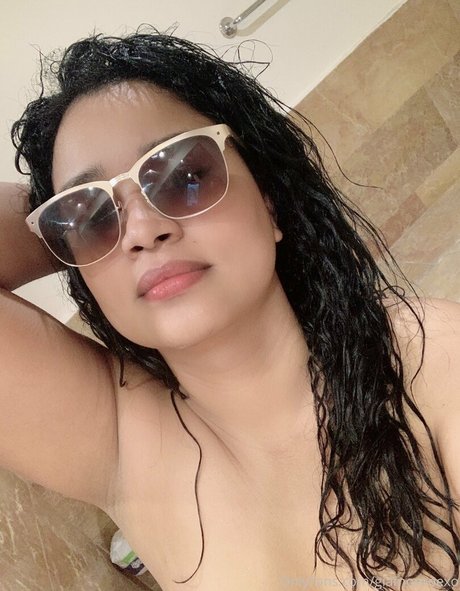 giamonroexo star high quality pics