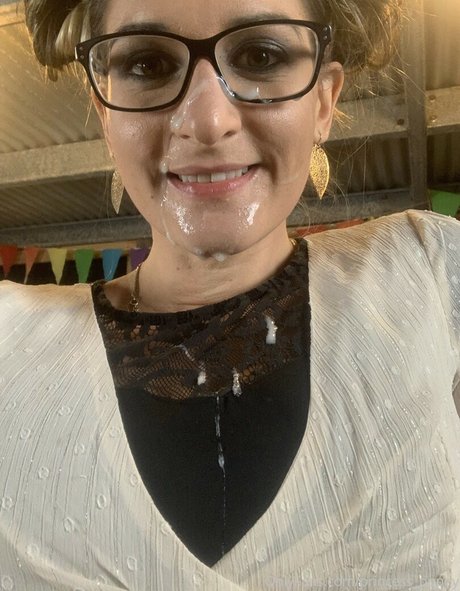 princess poppy hot actress images