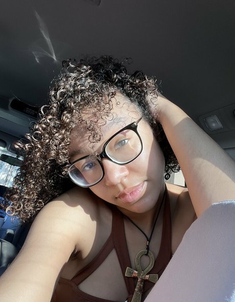 Caileneasely model adult archive