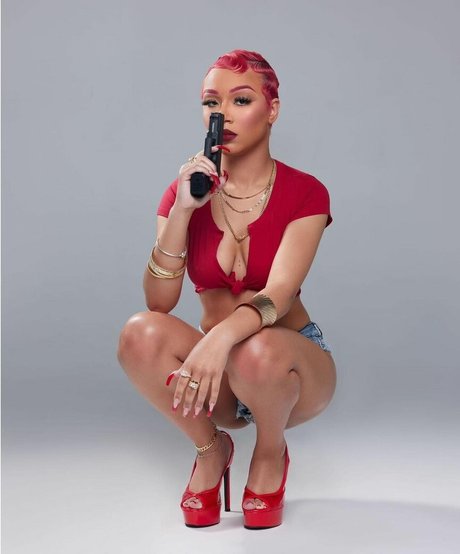 Caileneasely star free photo