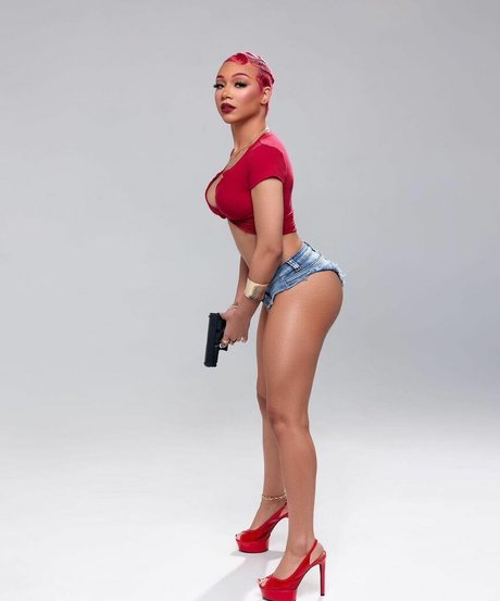 Caileneasely porn model pictures