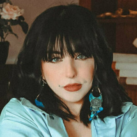 sweetpieiside free actress pic