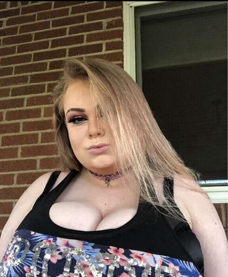 Danie Marie adult model image