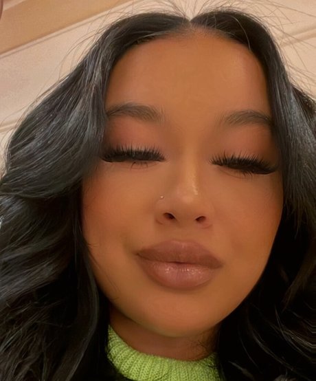 Bree Candace pretty model pictures