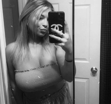 Meghan P free model pics