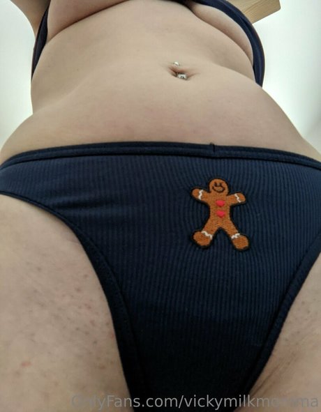 vickymilkmomma hot model image