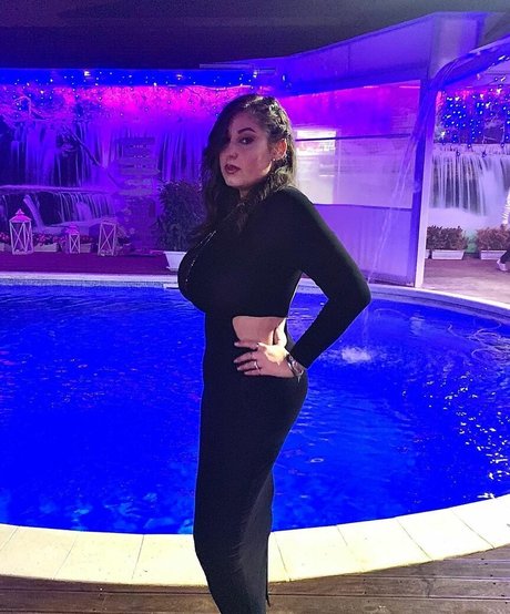 Jolanda Tummolillo pretty model photo