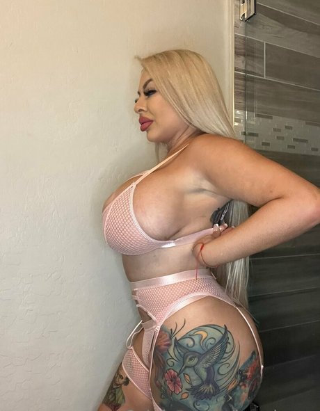 blonde curvy onlyfans free sexy images