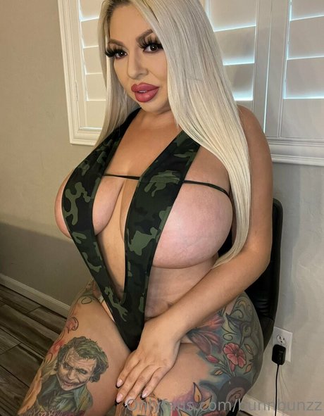 bunnbunzz pornstar art photo