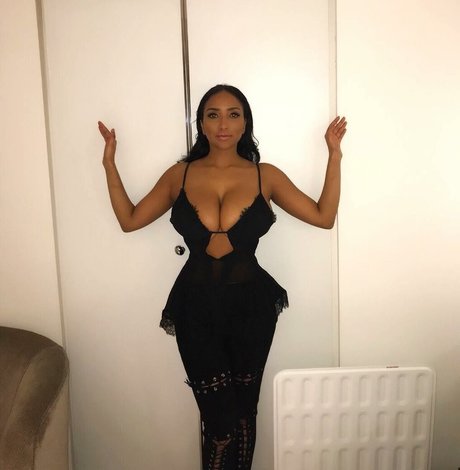 ShayLiving xxx star archive