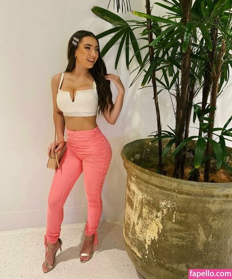 Molly Shield star picture