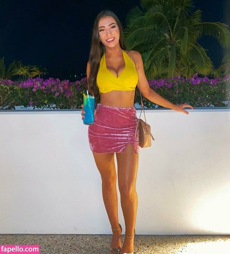 Molly Shield pornstar sexy photos