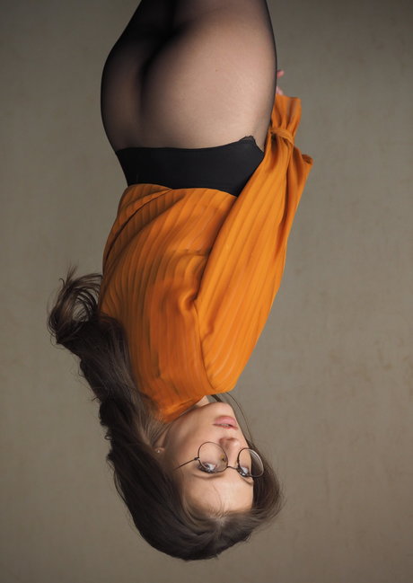 Anyutamoor erotic star pic