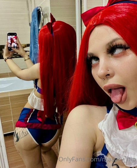 maaary nip star beautiful pictures