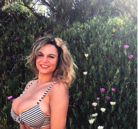 Acronopia naked star galleries