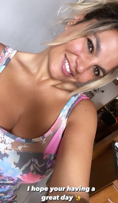 Acronopia exclusive actress gallery