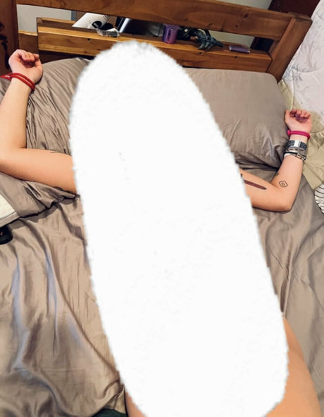 egg thief pornographic model photo