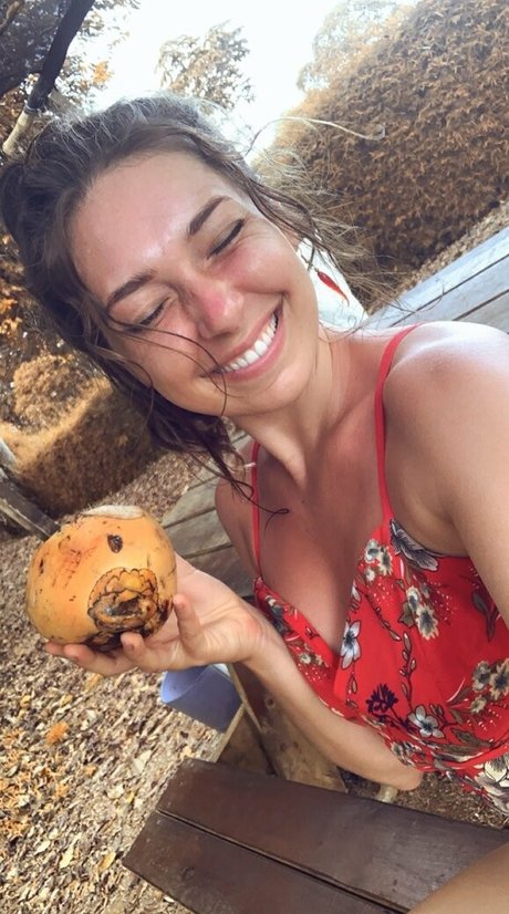 erinashford high quality pornstar image