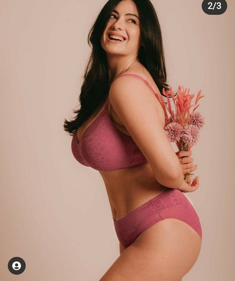 Paola Torrente model xxx photos