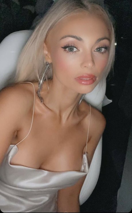 Katja Glieson beautiful pornstar pic