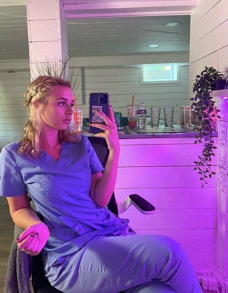 Martina Eliza high quality star photos