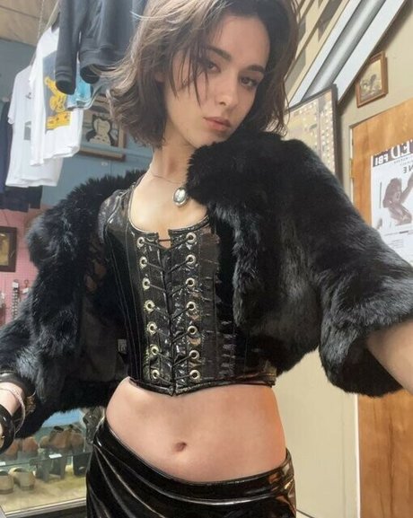 Dyremarxx model hd images