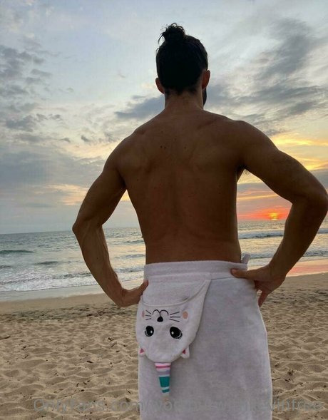 workoutwithkevinfree model porn pic