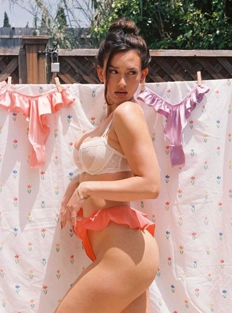 Jordyn Johnson beautiful actress galleries