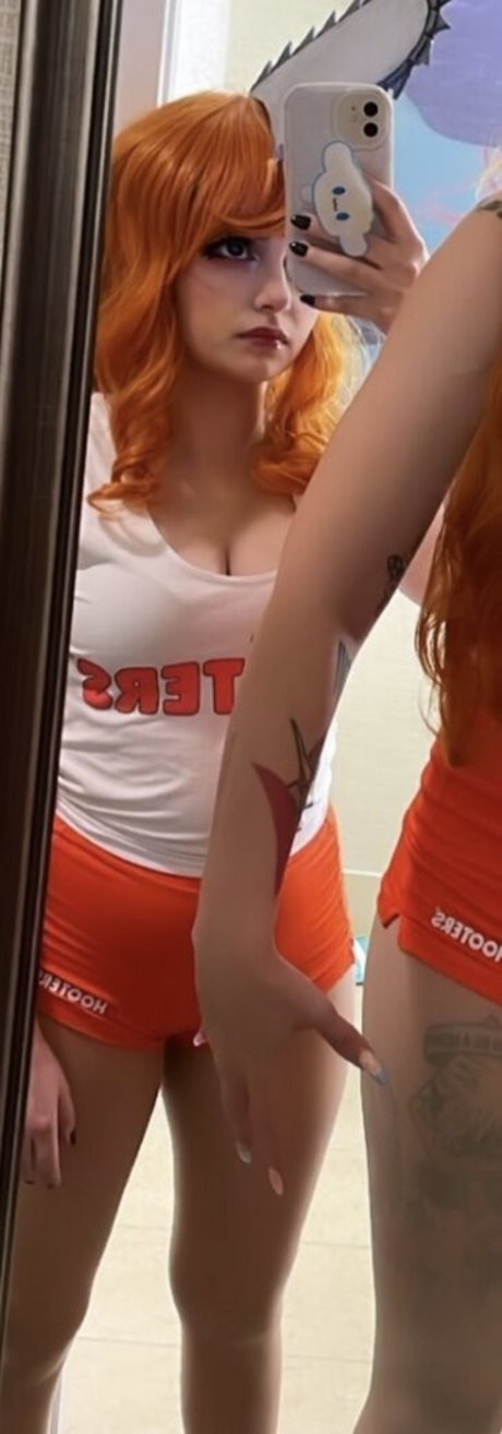 Honeyrabbiit xxx pornstar pic