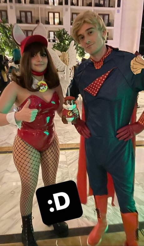 Honeyrabbiit model top pictures