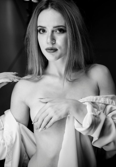 Ceciamix model porn photo