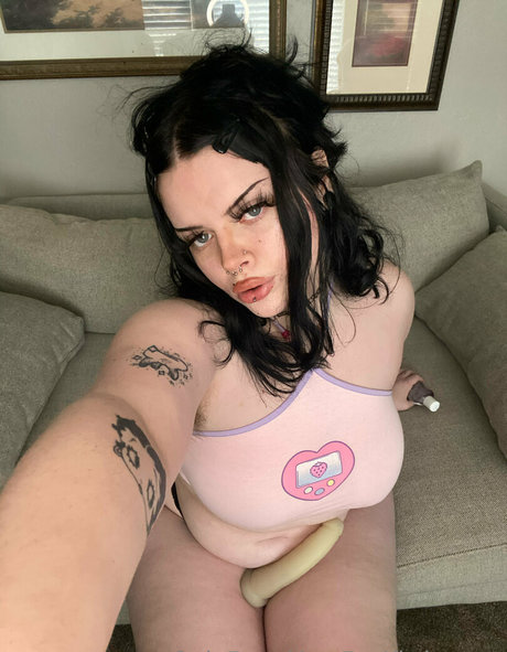 yourfavkittie nice model picture