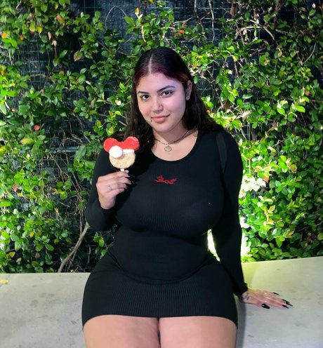 Marian Tatte free pornstar img