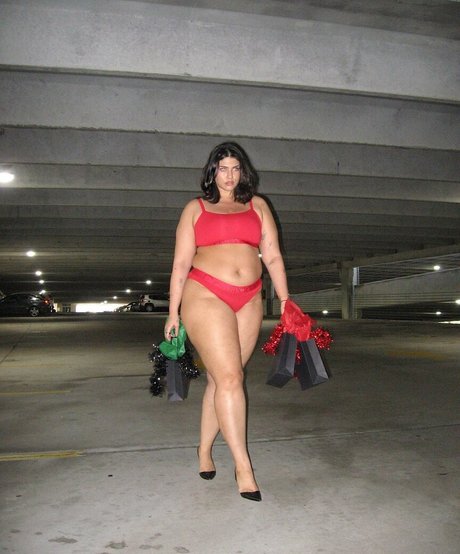 La Tecia Thomas art model img