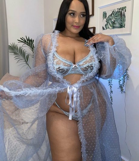 Natalie E Wade model nudes picture