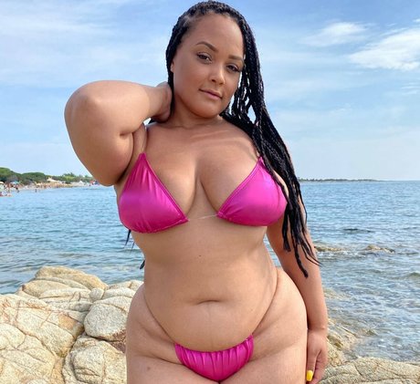 Natalie E Wade high quality star photo