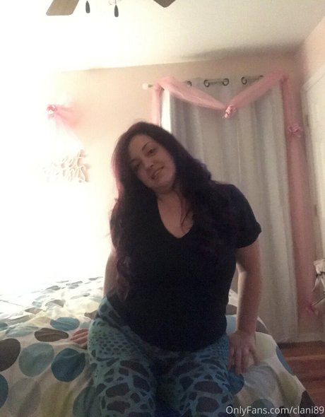 clani89 sexy actress photos