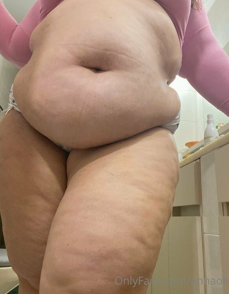 annaoli model top images