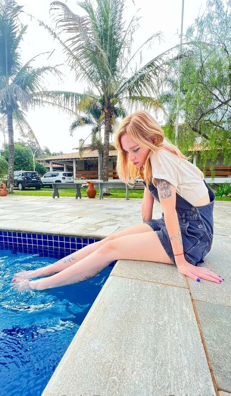 fleivinha nude model galleries