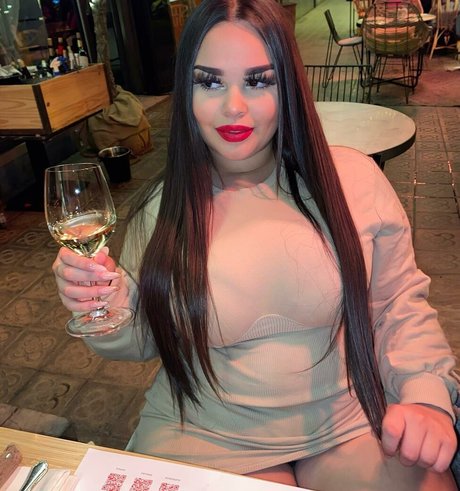 Curvyexoticaa high quality star image